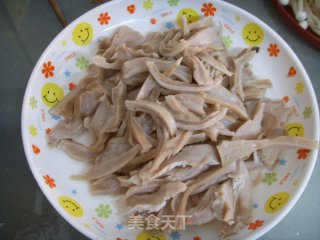 Scallion Oil Enoki Mushrooms Mixed with Belly Shreds recipe