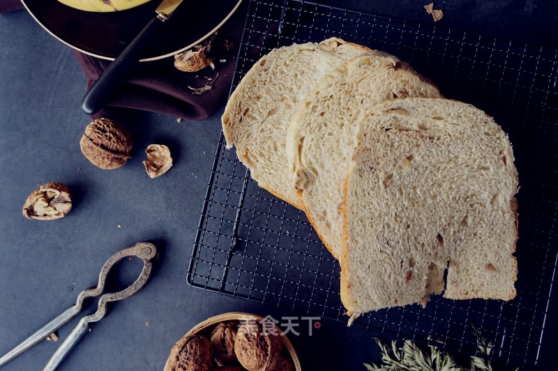 One-click Banana Walnut Bread recipe