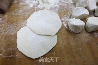 Small Cabbage Steamed Bun with Minced Pork recipe