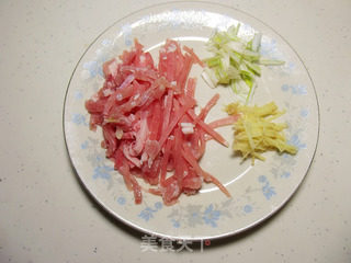 Fried Vermicelli with Sauerkraut recipe