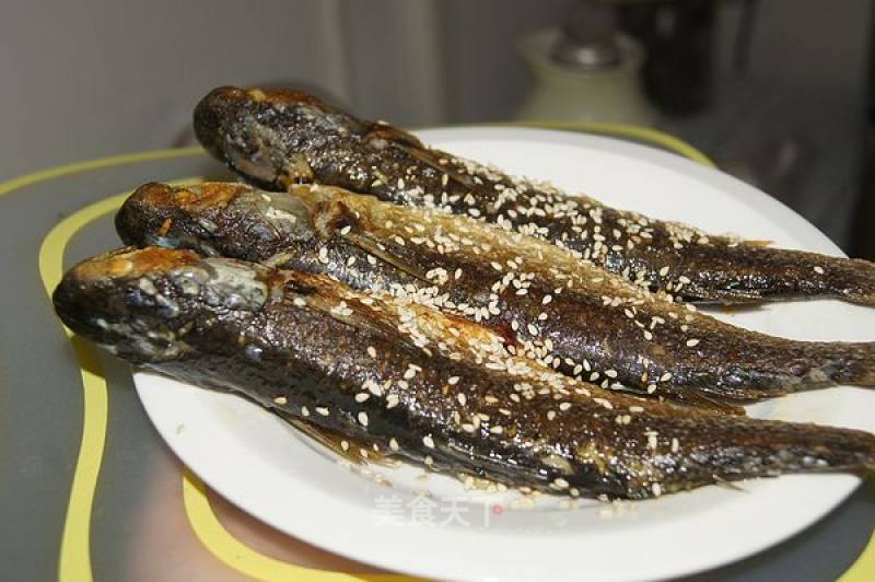 Putian's Characteristic-dry Fried Small Crucian Carp recipe