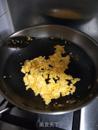 Scrambled Eggs with Grandma's Dishes recipe