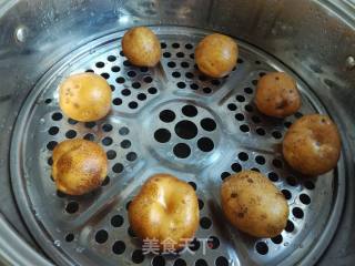 Pan-fried Baby Potatoes recipe