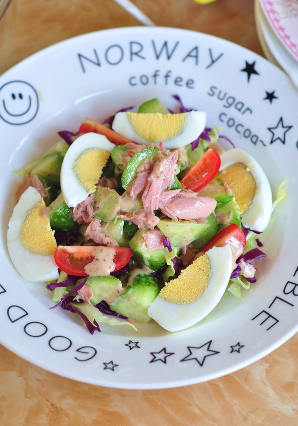 Tuna Breakfast Salad recipe