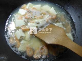 Savoury Shrimp, Snail, Tofu Soup recipe