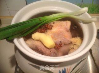 Stewed Old Hen with Cordyceps recipe