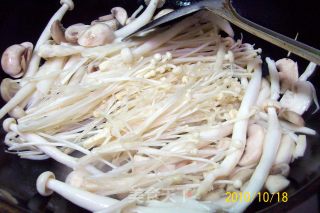 Mushroom Spare Ribs Shanzhen Noodle Soup recipe