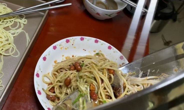 Cold Saliva Noodles recipe