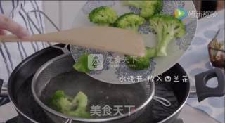 Christmas Tree Broccoli recipe