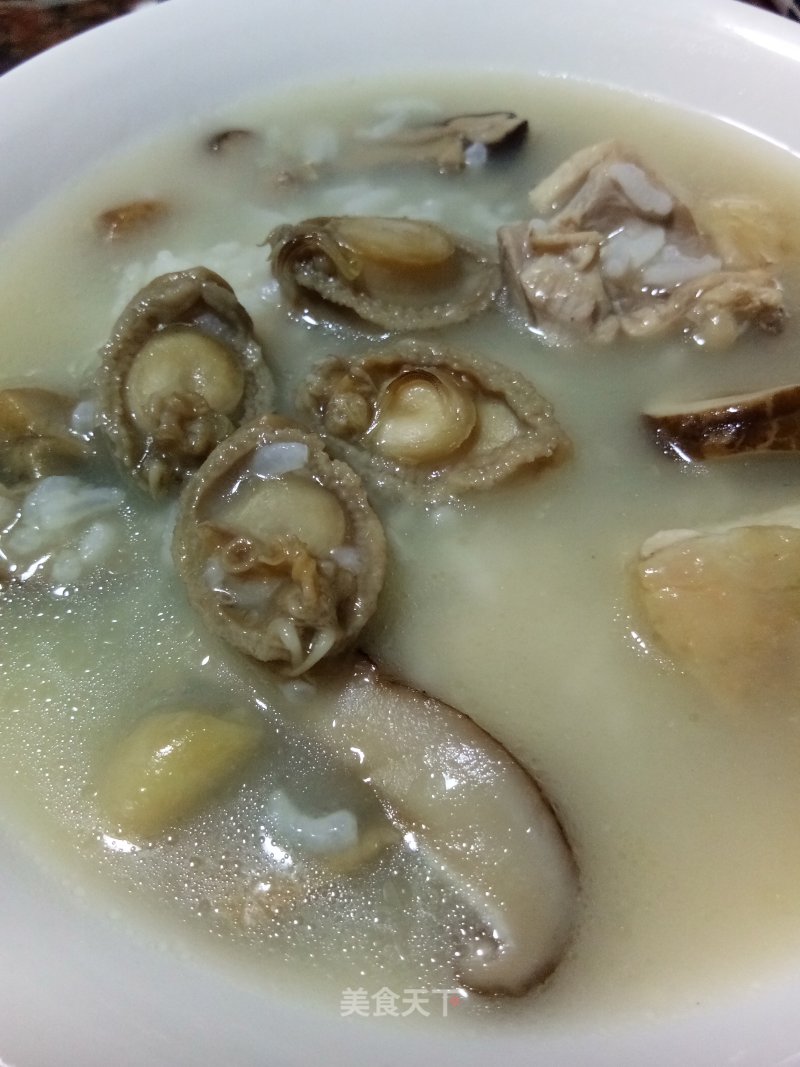 Braised Abalone Congee with Simple Chicken Sauce
