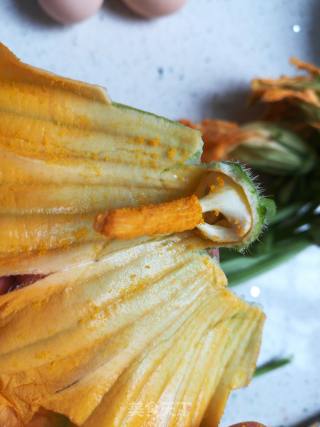 Pumpkin Flower Omelette recipe