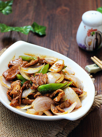 Bawang Supermarket | Stir-fried Beef with Onion recipe