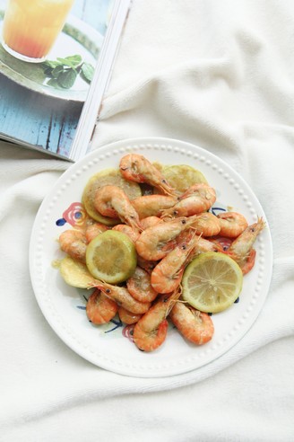Lemon Curry Prawns are Fried Like This, with A Hint of Lemon Scent, Thick Curry