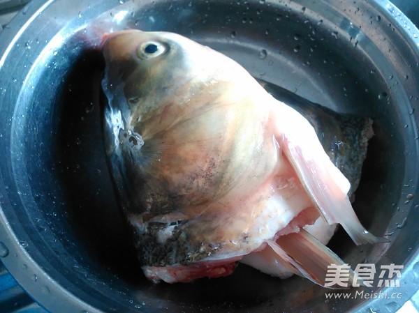 White Shellfish Tofu Fish Head Soup recipe