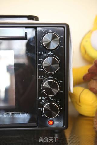 9 Inch Shrimp and Sausage Pizza recipe