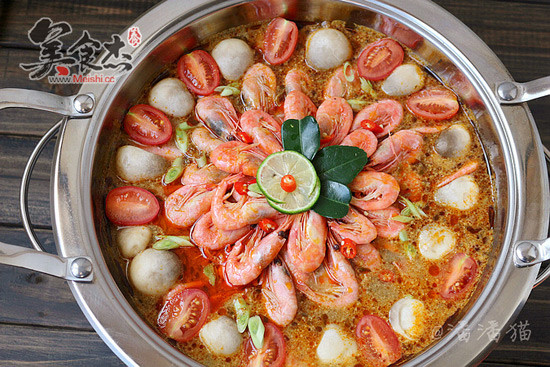 Arctic Shrimp Tom Yum Hot Pot recipe