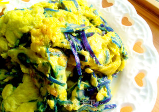 Scrambled Eggs with Purple Cabbage recipe