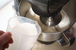 Custard Meal Buns-super Delicious Once Fermented [with Custard Filling Recipe] recipe
