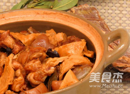 Dried Bamboo Shoots in Pot recipe