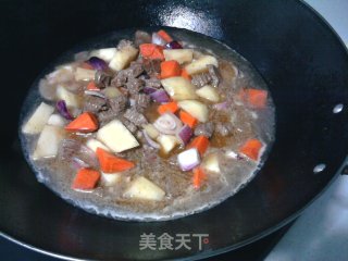 Stewed Beef with Carrots and Potatoes recipe