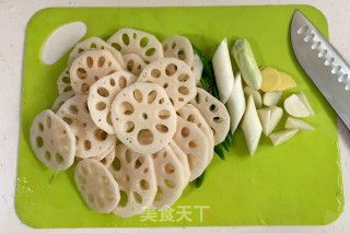 Dry Pot Lotus Root Slices recipe