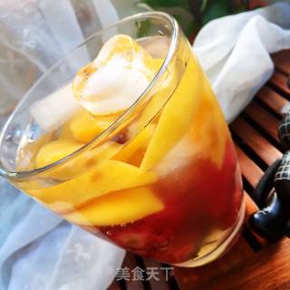 Yellow Peach and Strawberry Drink recipe