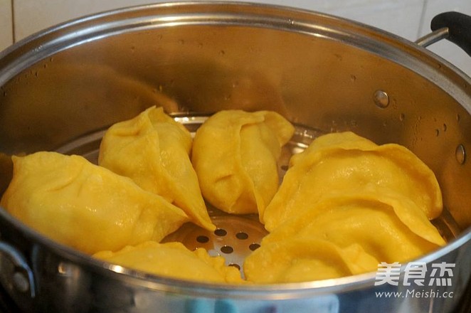 Steamed Dumplings with Carrot Sauce recipe