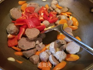 Stir-fried Beef Tendon Balls with Carrots and Red Peppers recipe