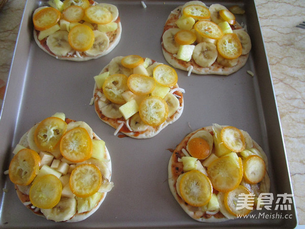 Fruit Mini Pizza recipe