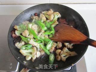 Stir-fried Cauliflower with Tempeh Bacon recipe