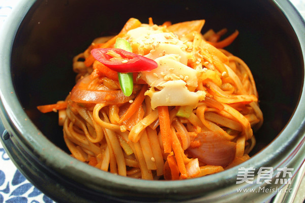Korean Spicy Seafood Mixed Cold Noodles recipe