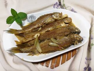 Braised Small Yellow Croaker recipe