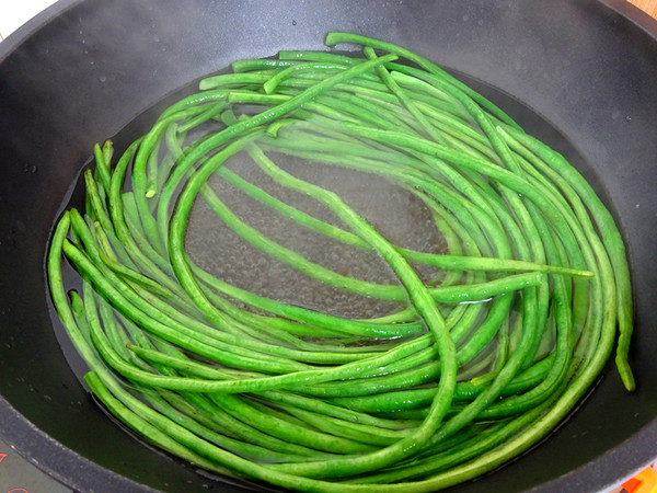 Stir-fried Cowpea recipe