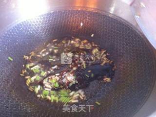 Spicy Stir-fried Flower Beetle recipe