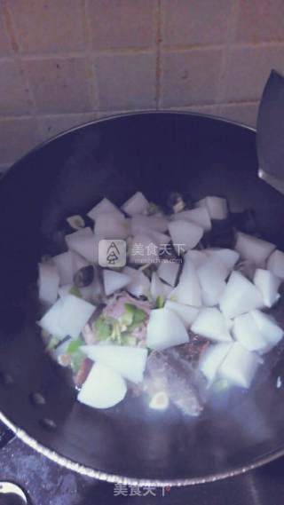 Radish Pork Rib Soup in Winter recipe