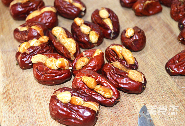 Honey Love Cashew Jujube recipe