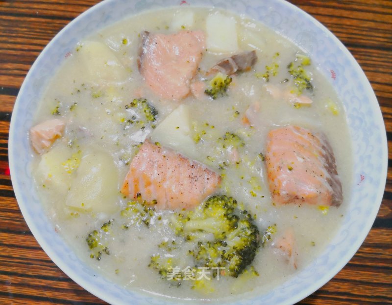 Salmon Stewed with Cream recipe