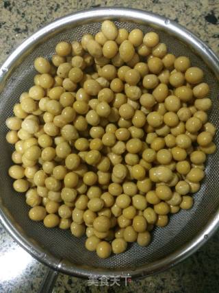 Stir-fried Soybeans with Chili Sauce recipe