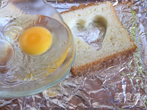 Love Sun Egg Toast recipe