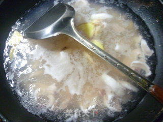 Fried Squid with Dried Plums, Green Peppers recipe