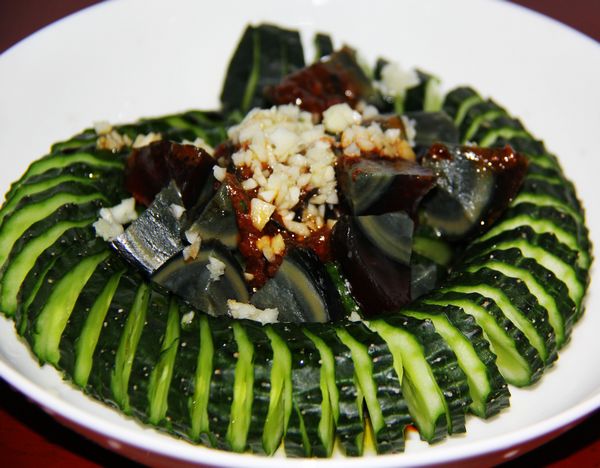 Minyi Cucumber Mix with Preserved Eggs recipe