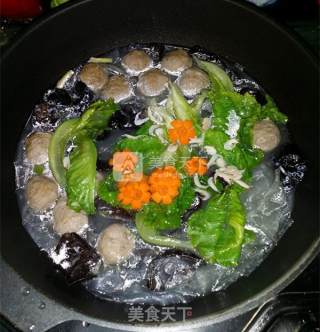 Beef Balls and Fungus Stewed Vermicelli recipe