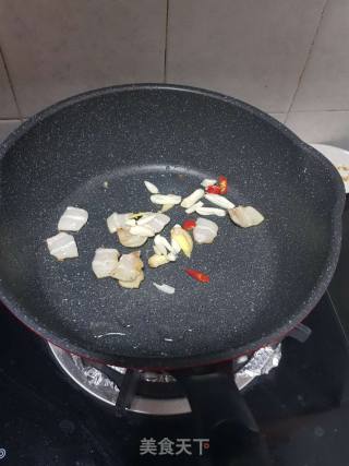 Stir-fried Spring Bamboo Shoots with Pork Belly recipe