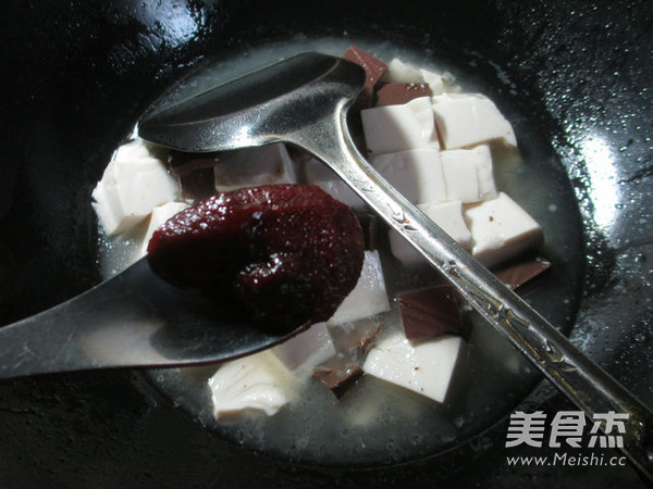 Spicy Duck Blood Tofu Soup recipe