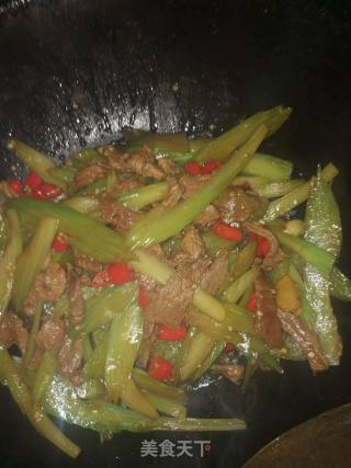 Beef Stir-fried Celery recipe