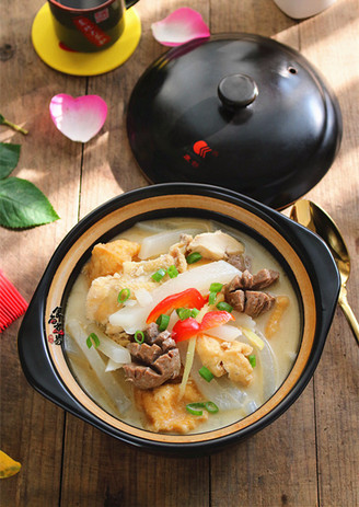 Tofu with Beef Tendon Balls and Radish Pot recipe