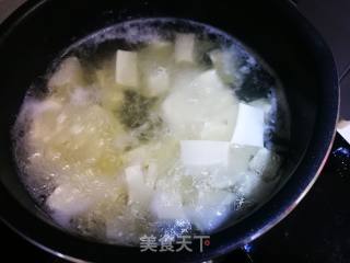 Tofu Mixed with Basil recipe
