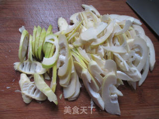 Celery Stir-fried Bamboo Shoots recipe