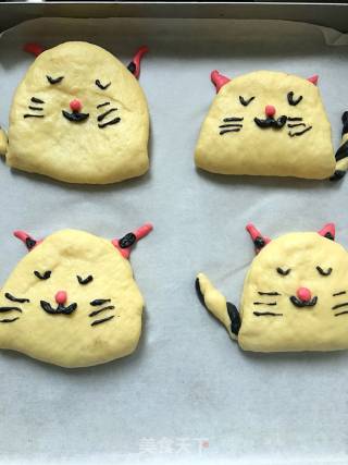 #the 4th Baking Contest and is Love to Eat Festival #mengmeng Cat Honey Bread recipe