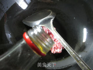 Minced Meat, Peanuts and Shiitake Mushroom Sauce recipe